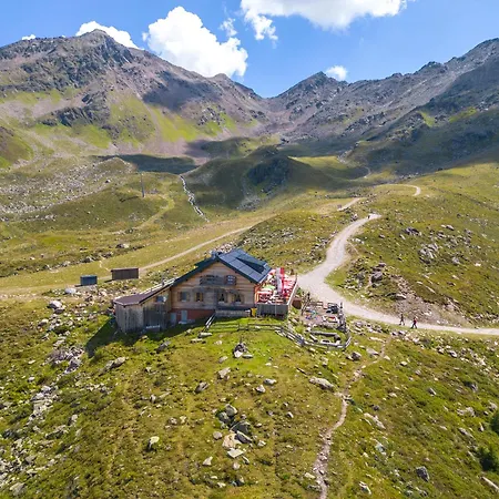 アパート Atemberaubendes Und Charismatisches Luxus-apartment In Der Residenz Silvretta, Inkl Silvretta Card Premium *