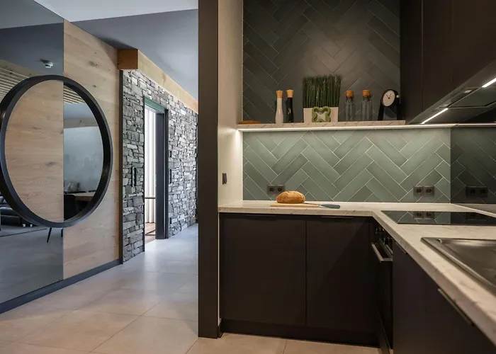 Atemberaubendes Und Charismatisches Luxus-apartment In Der Residenz Silvretta Apartman *