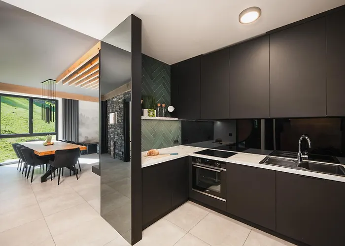 Atemberaubendes Und Charismatisches Luxus-apartment In Der Residenz Silvretta Apartman See