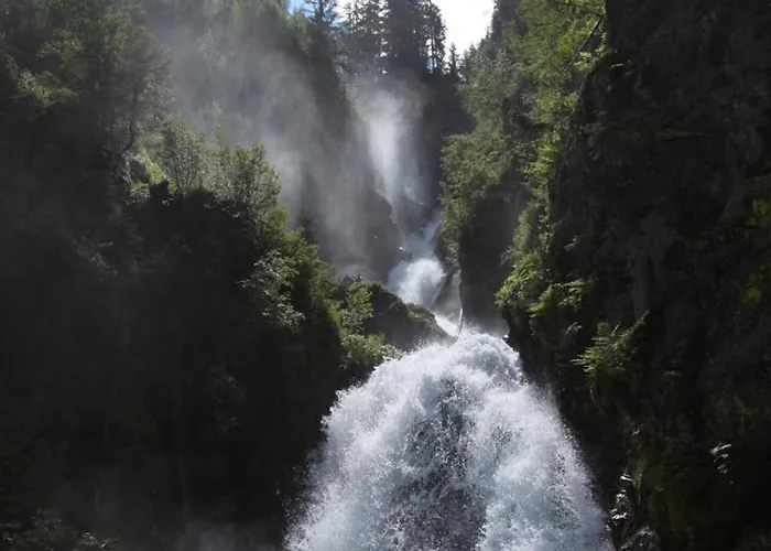 Atemberaubendes Und Charismatisches Luxus-apartment In Der Residenz Silvretta Apartman