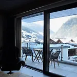 Lägenhet Atemberaubendes Und Charismatisches Luxus-apartment In Der Residenz Silvretta
