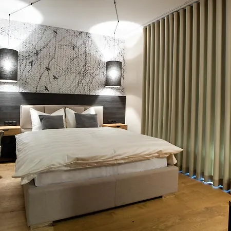 Appartamento Atemberaubendes Und Charismatisches Luxus-apartment In Der Residenz Silvretta See