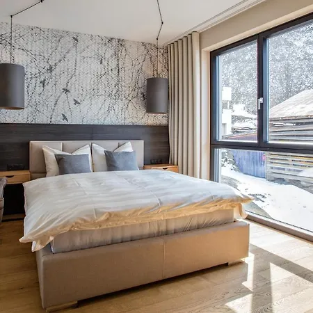 Atemberaubendes Und Charismatisches Luxus-apartment In Der Residenz Silvretta *