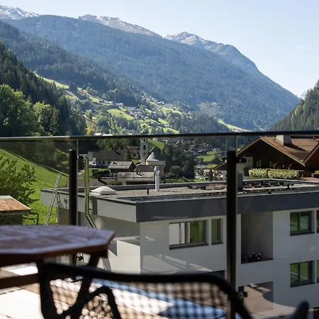 דירה Atemberaubendes Und Charismatisches Luxus-apartment In Der Residenz Silvretta, Inkl Silvretta Card Premium סי