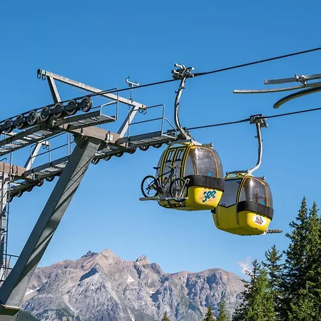 Appartamento Atemberaubendes Und Charismatisches Luxus-apartment In Der Residenz Silvretta See